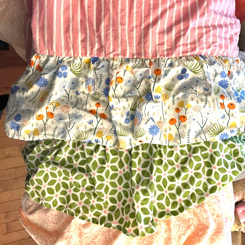 Matilda Jane Queen Bedskirt EUC